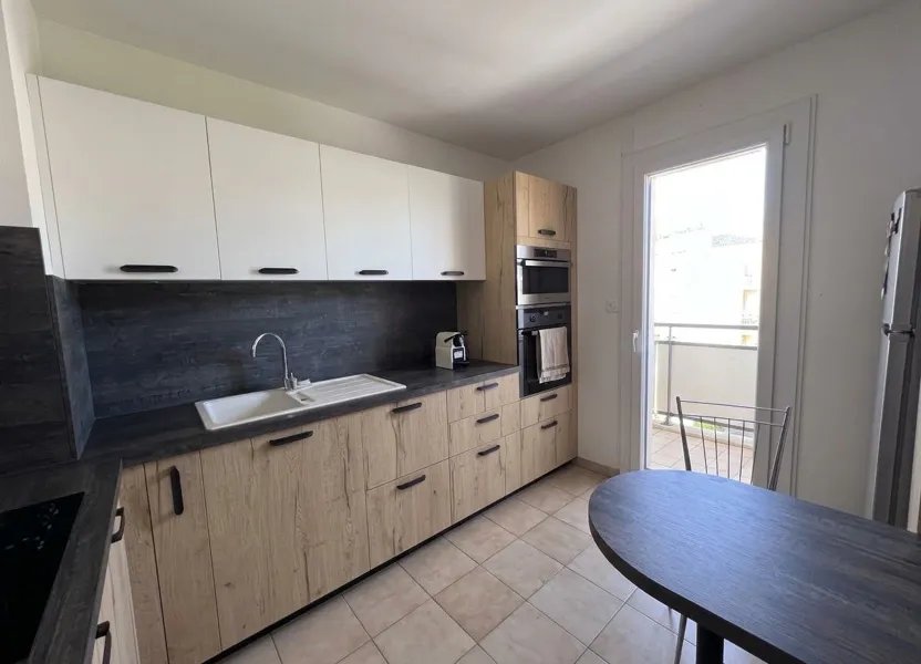 Appartement à vendre, 70m², Hyères