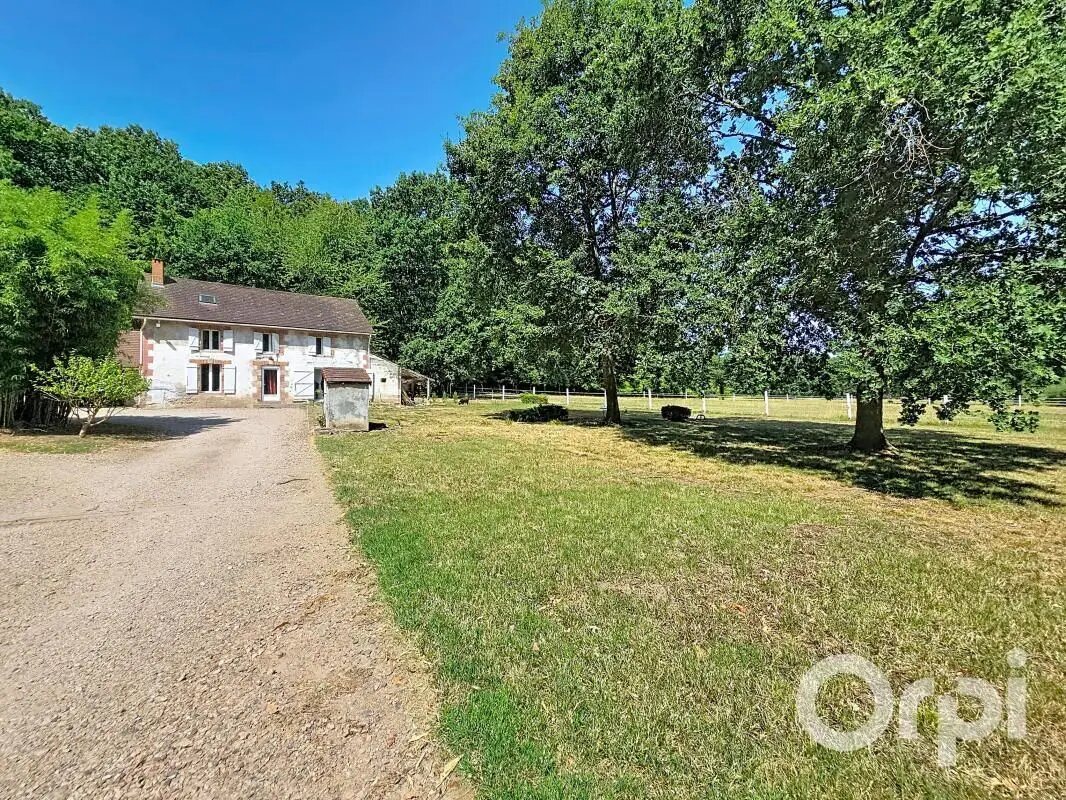 Maison à vendre, 164m², Saint-Priest-Bramefant