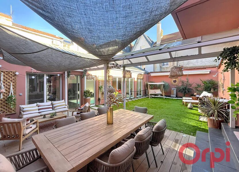 Maison à vendre, 202m², Vichy