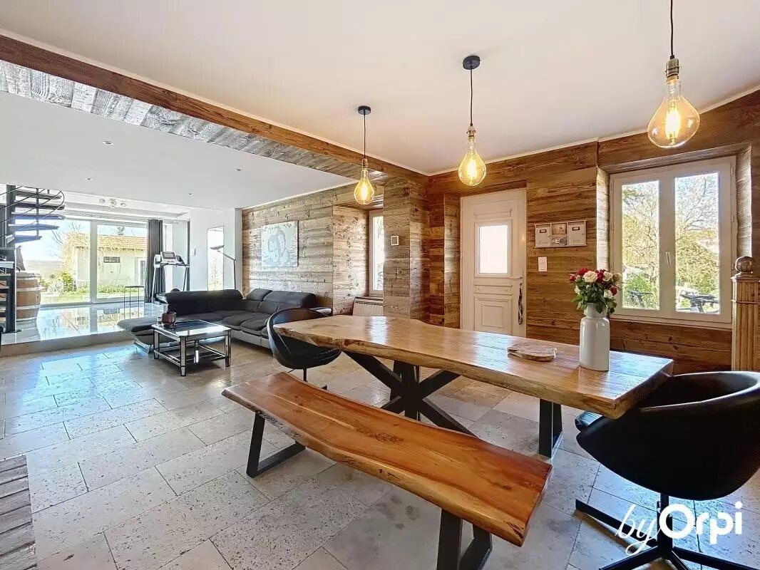 Maison à vendre, 210m², Vendat