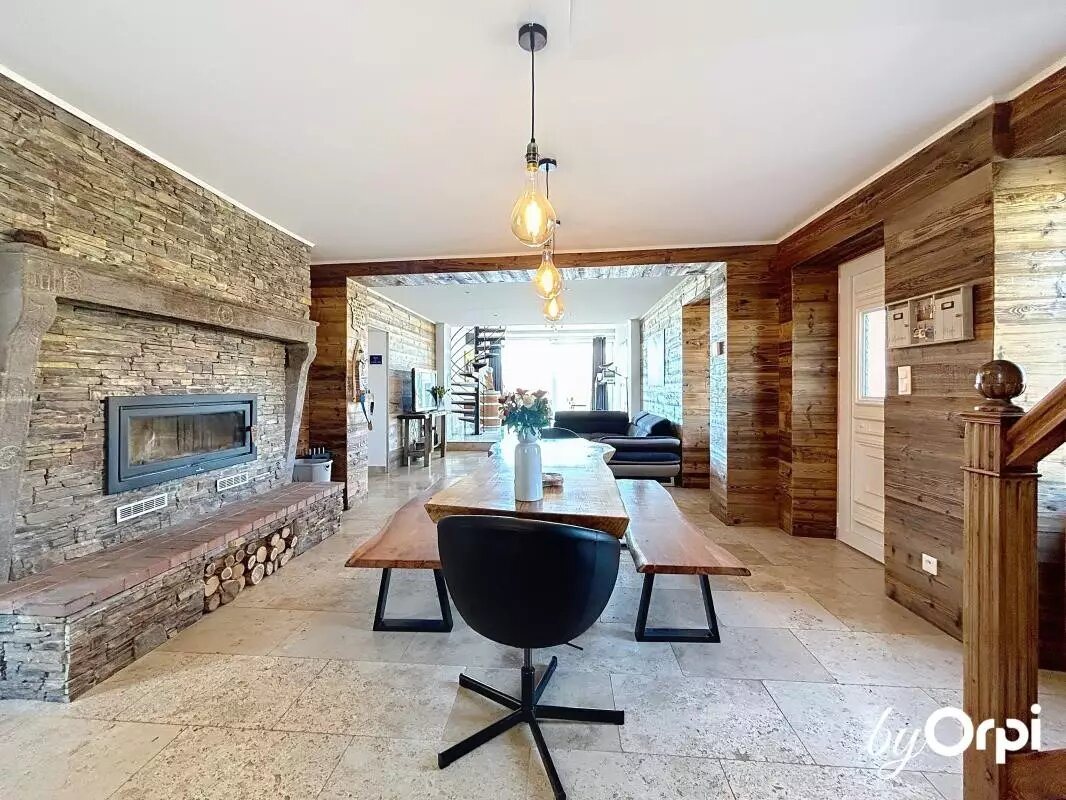 Maison à vendre, 210m², Vendat