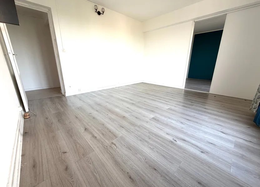 Appartement à louer, 68m², Chelles