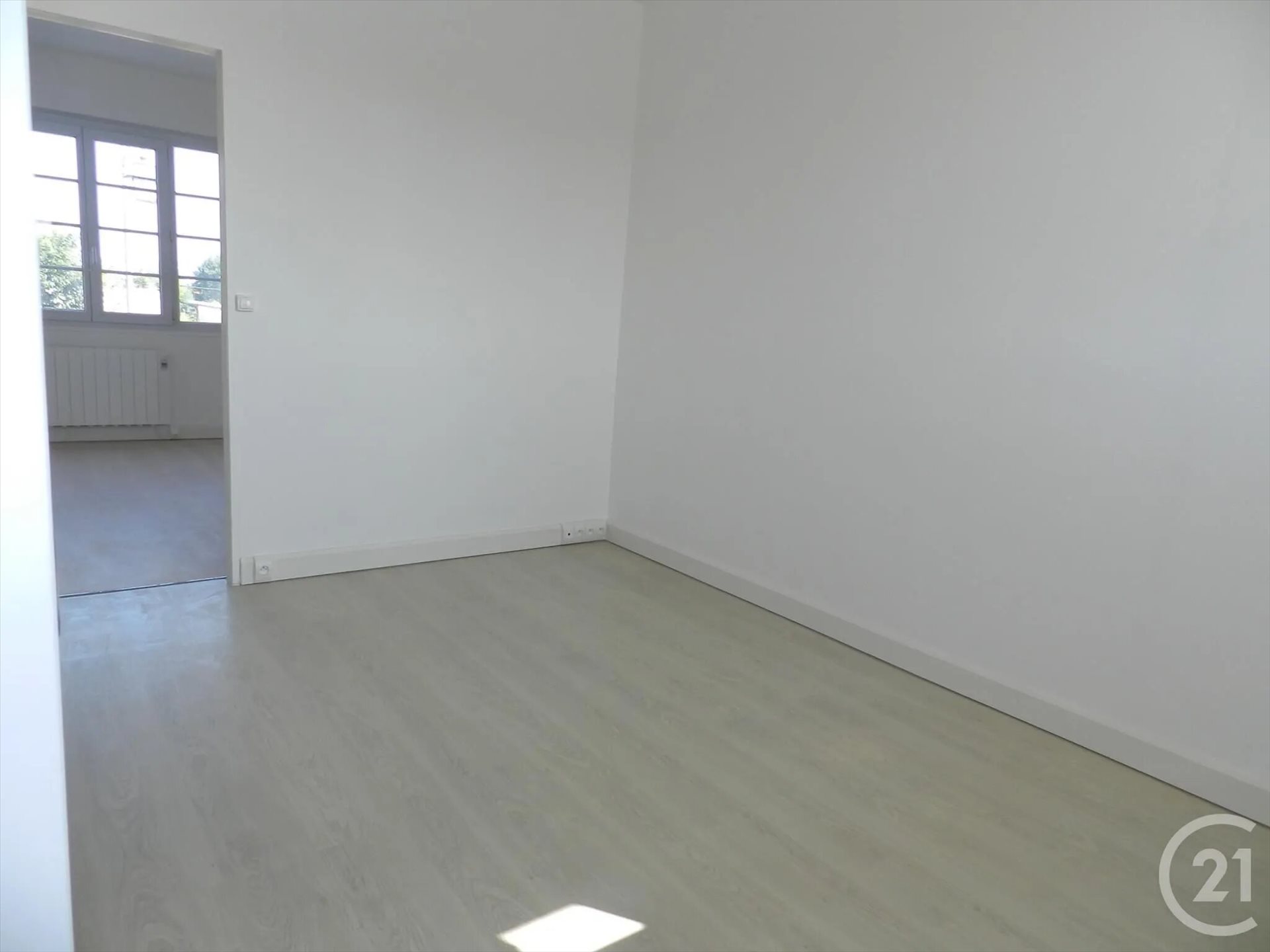 Appartement à louer, 29m², Massy