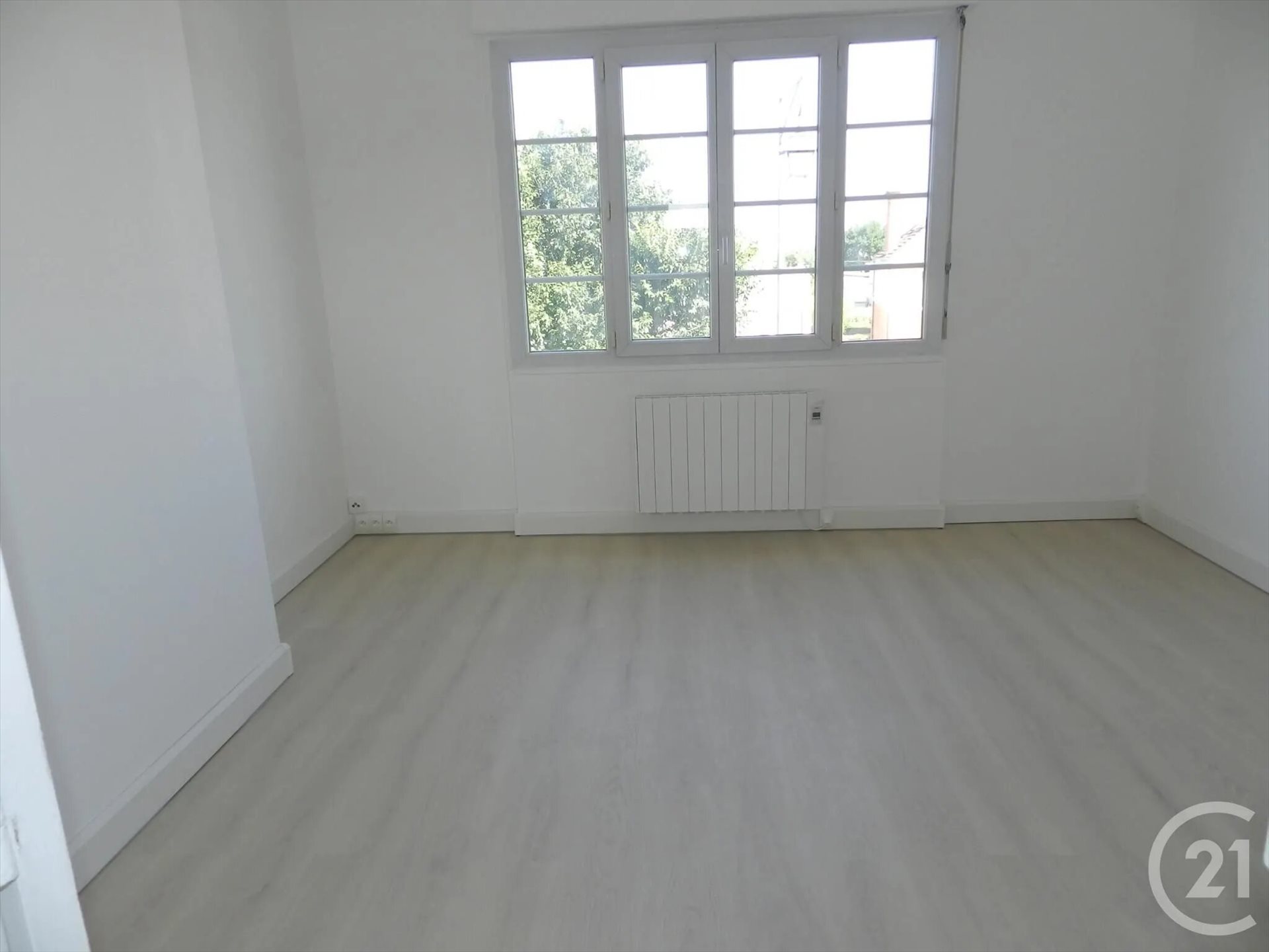 Appartement à louer, 29m², Massy