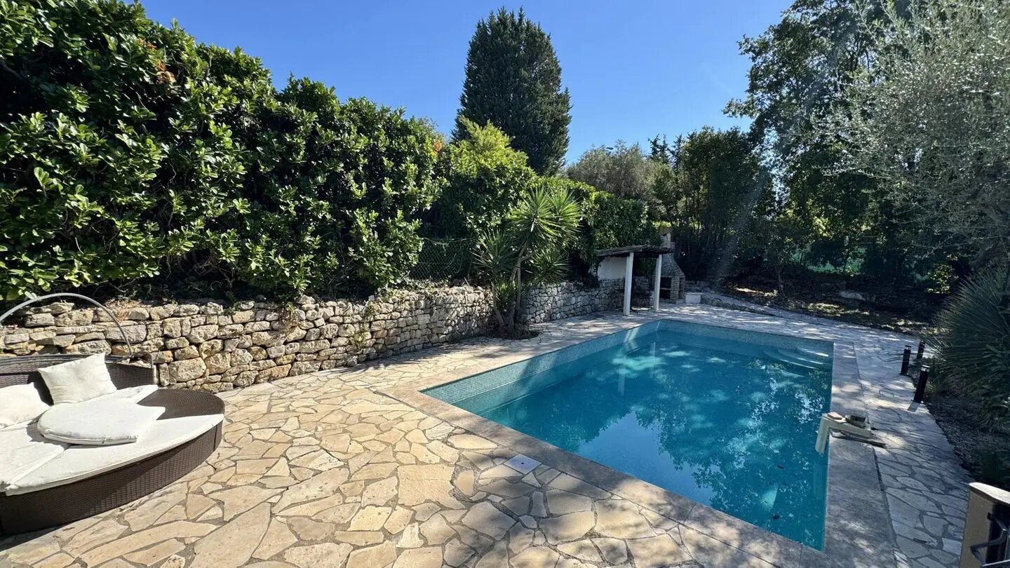 Maison à louer, 93m², Valbonne