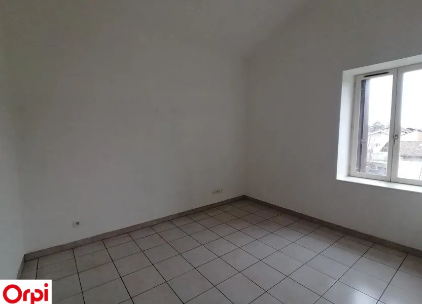 Appartement à louer, 100m², La Côte-Saint-André