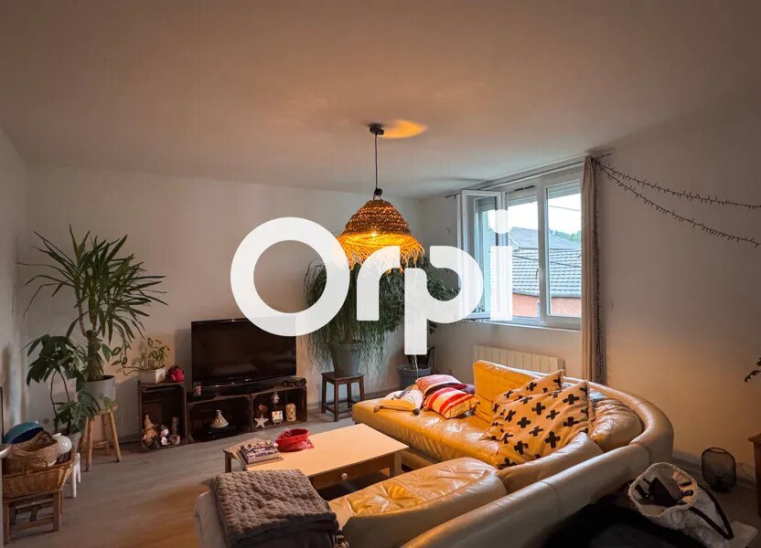 Appartement à louer, 76m², Viriville