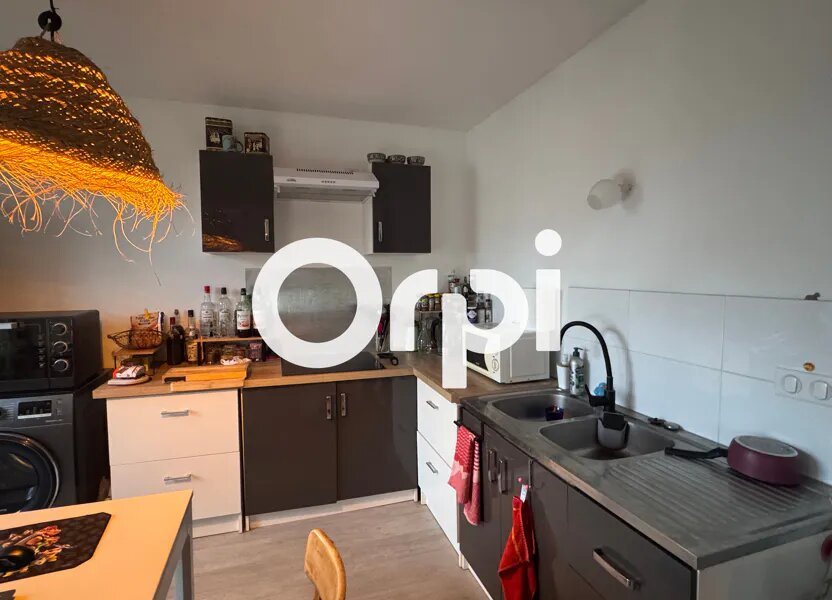 Appartement à louer, 76m², Viriville