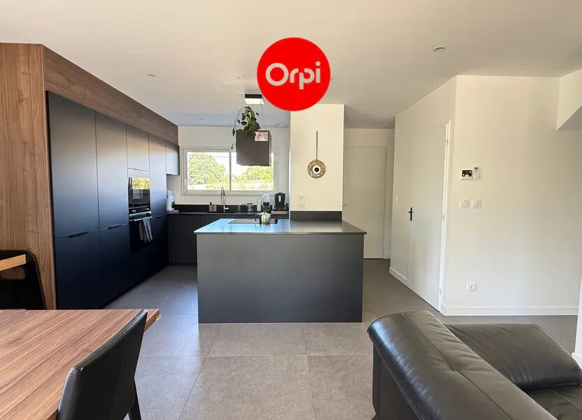Maison à vendre, 94m², Charnècles
