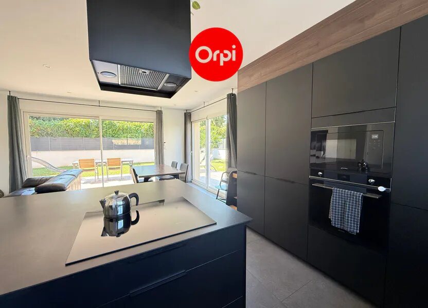 Maison à vendre, 94m², Charnècles