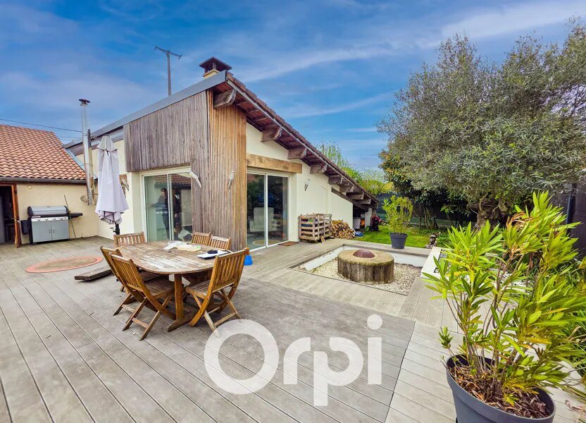 Maison à vendre, 175m², Saint-Etienne-de-Saint-Geoirs