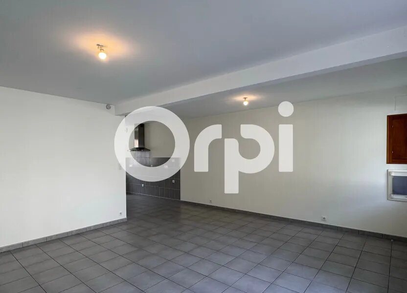 Maison à louer, 101m², Pommier-de-Beaurepaire