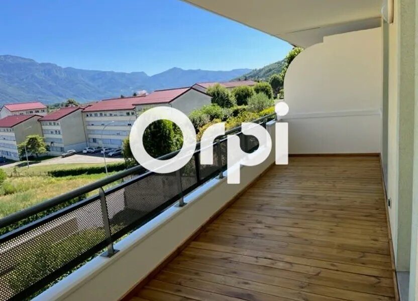 Appartement à louer, 62m², Tullins