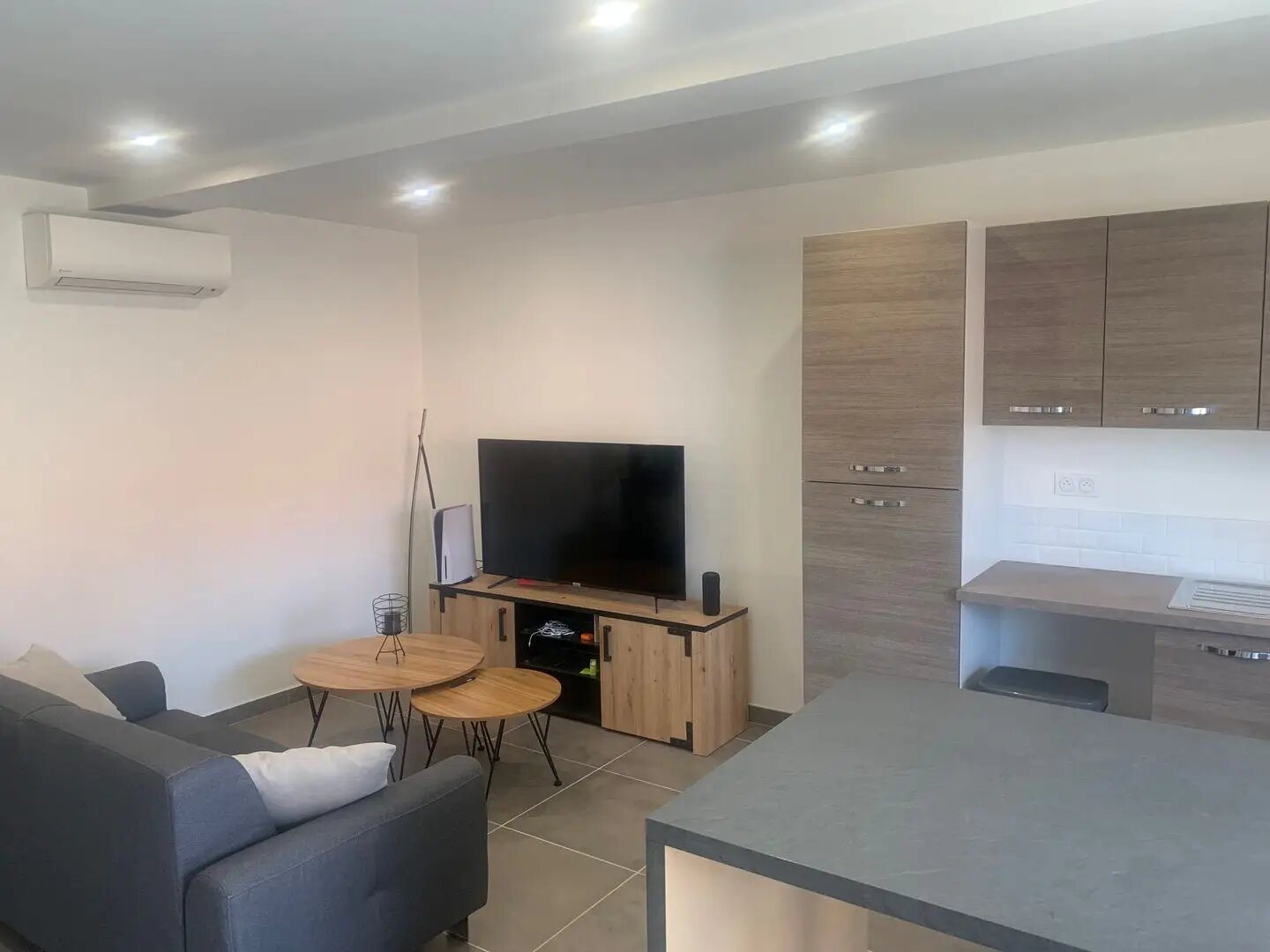 Appartement à louer, 74m², Toussieu