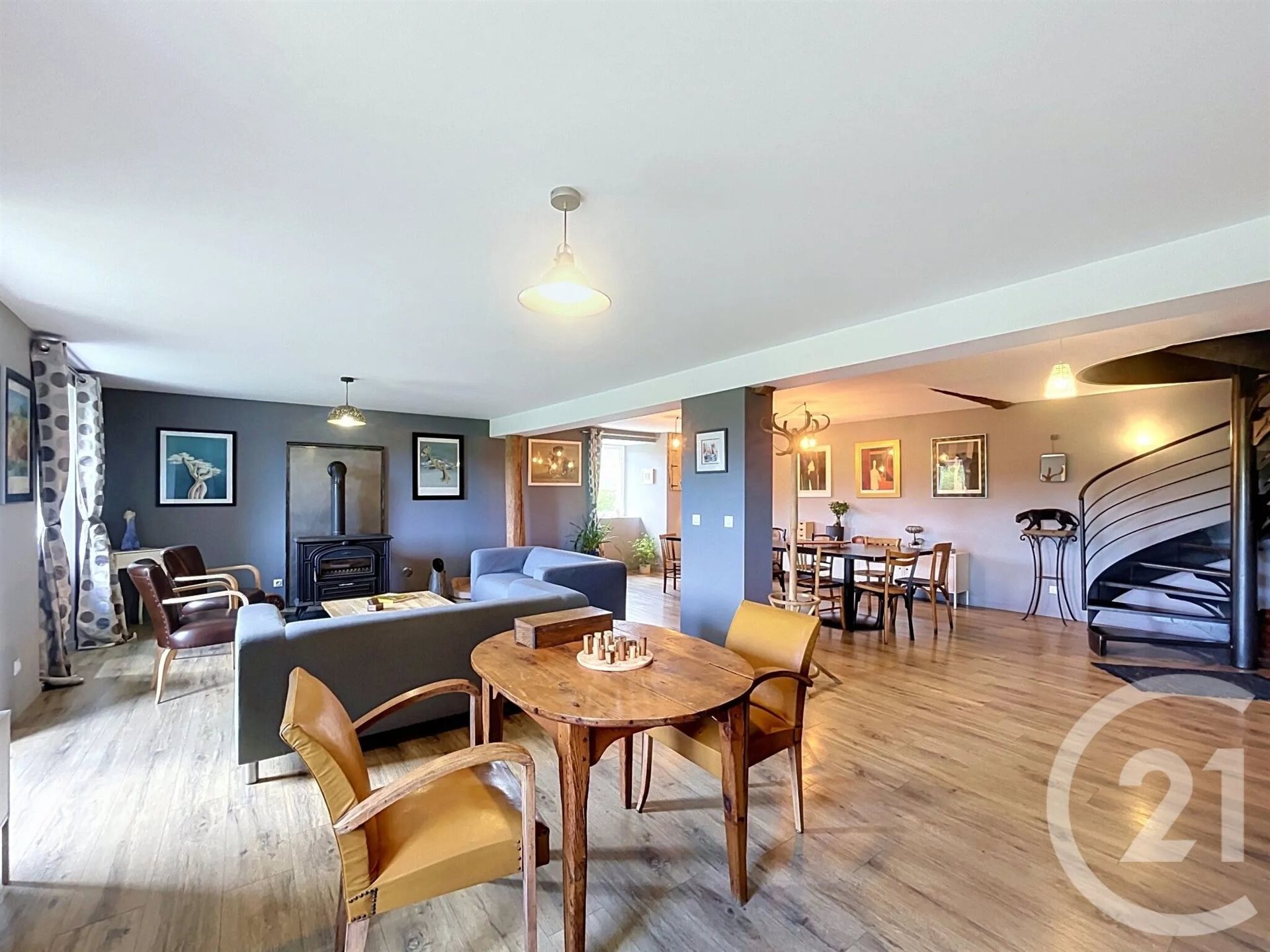 Maison à vendre, 375m², Fay-sur-Lignon