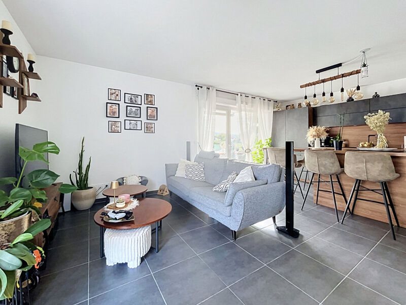 Appartement à vendre, 66m², Saint-Pierre-en-Faucigny