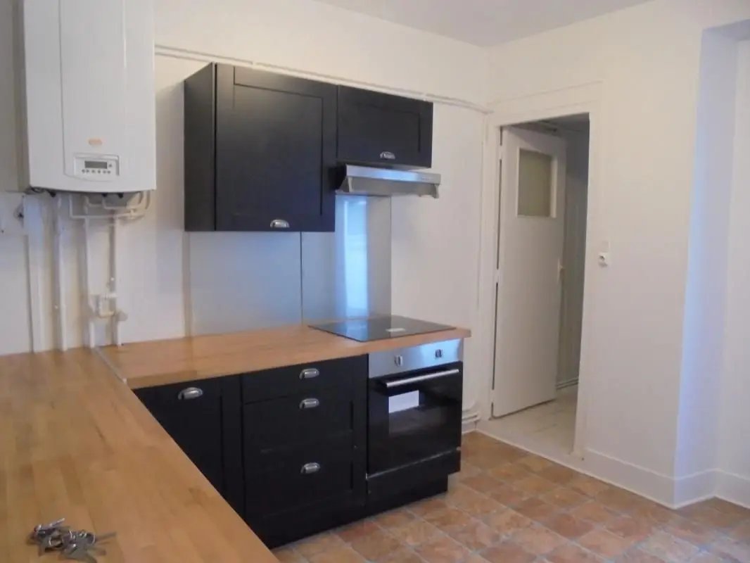 Appartement à louer, 68m², Laon