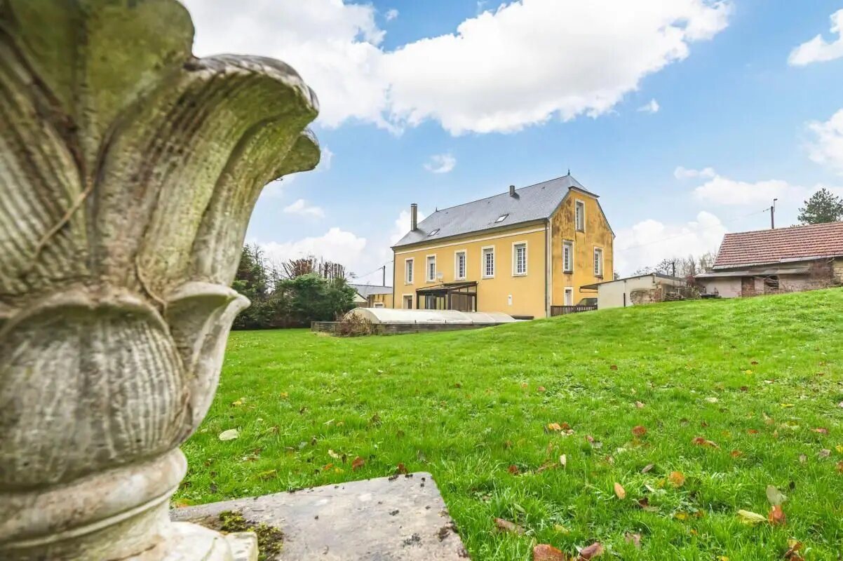 Maison à vendre, 260m², Bruyères-et-Montbérault