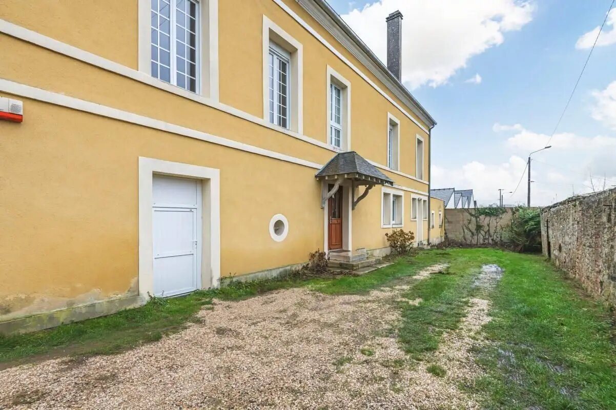 Maison à vendre, 260m², Bruyères-et-Montbérault