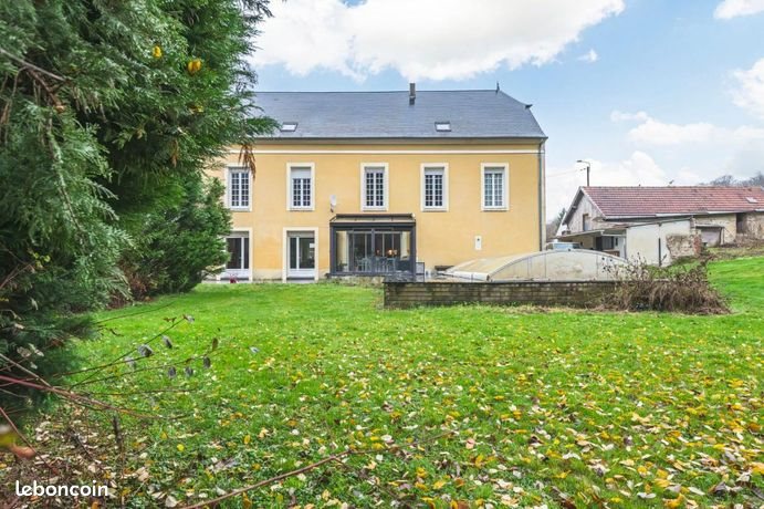 Maison à vendre, 260m², Bruyères-et-Montbérault