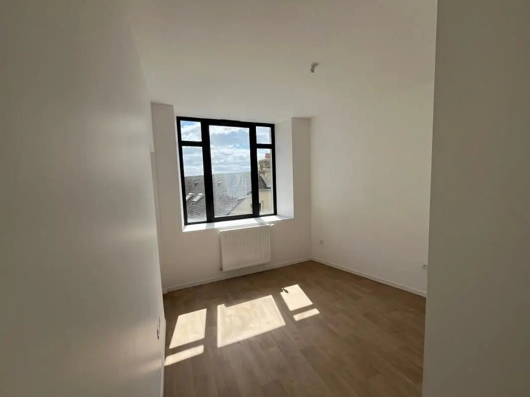 Appartement à louer, 95m², Laon