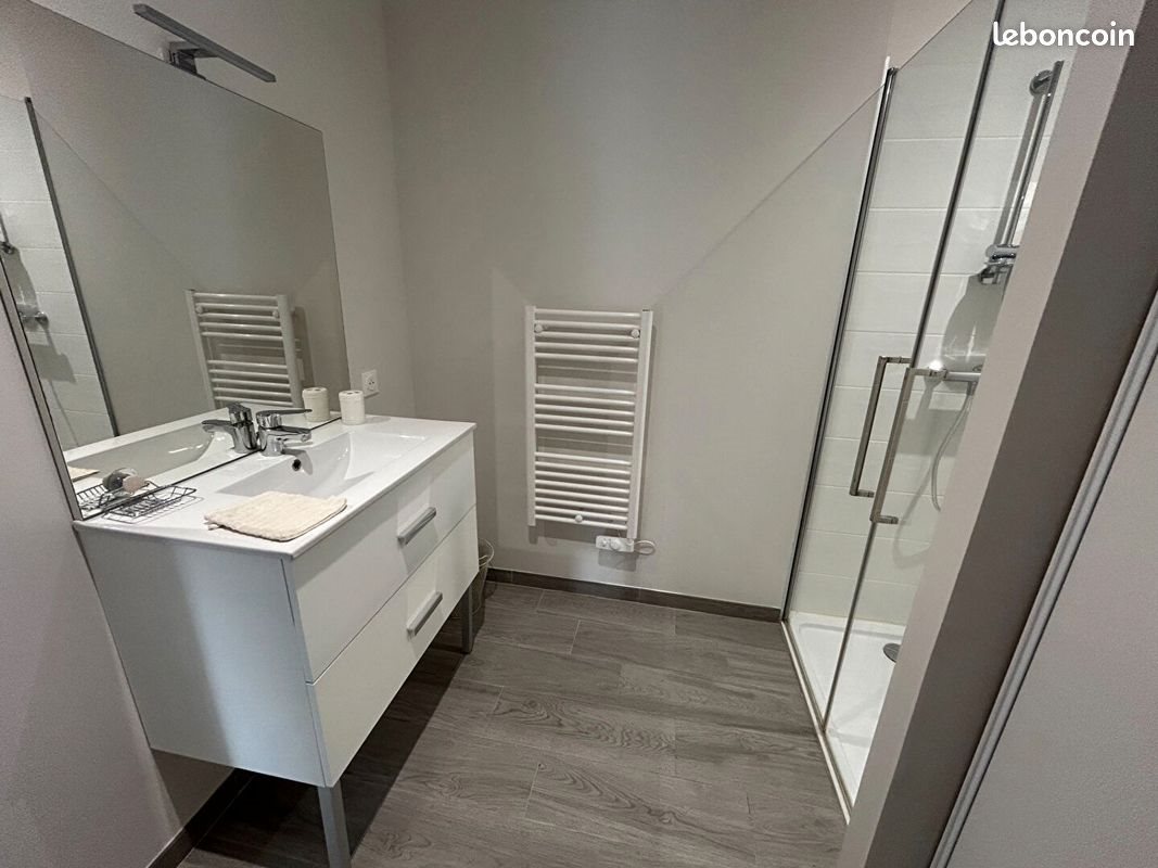Appartement à louer, 57m², Rochefort