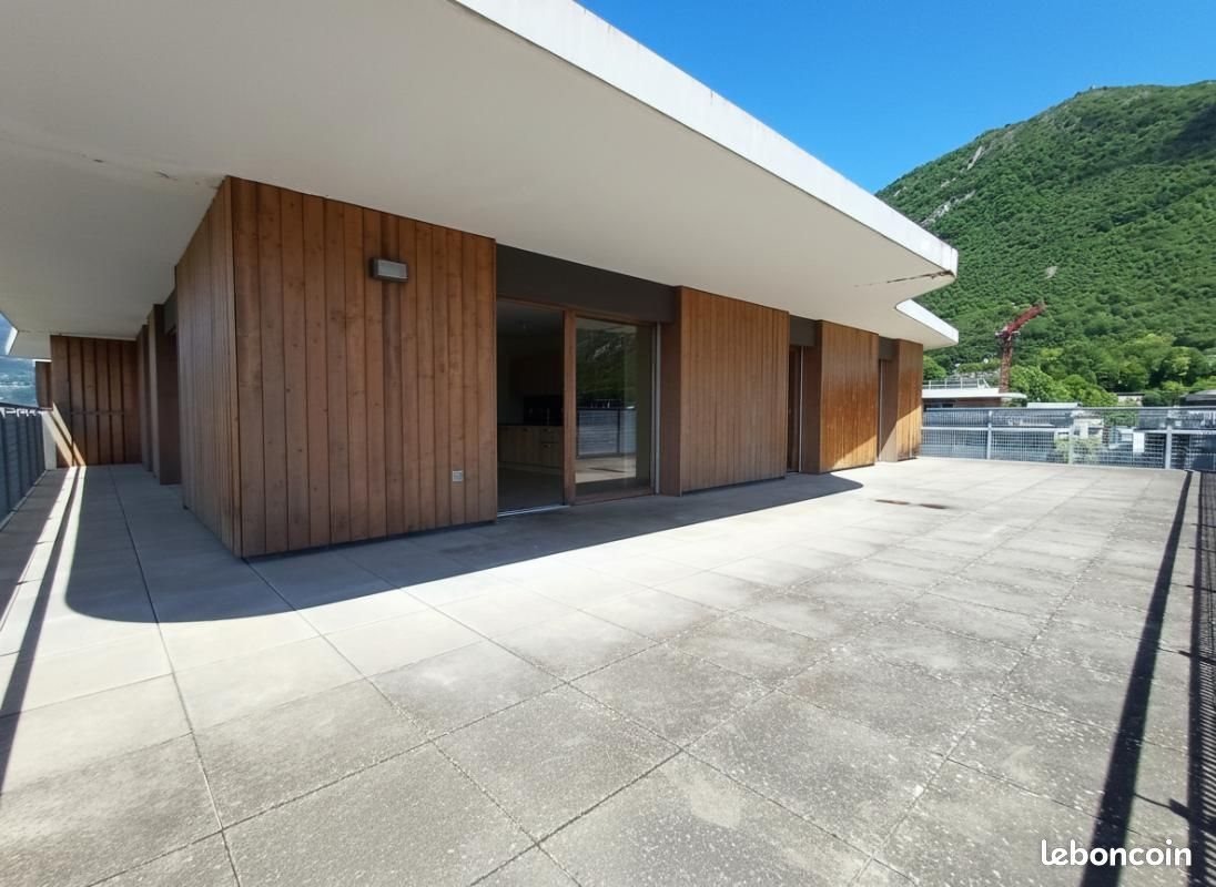 Appartement à vendre, 68m², Challes-les-Eaux