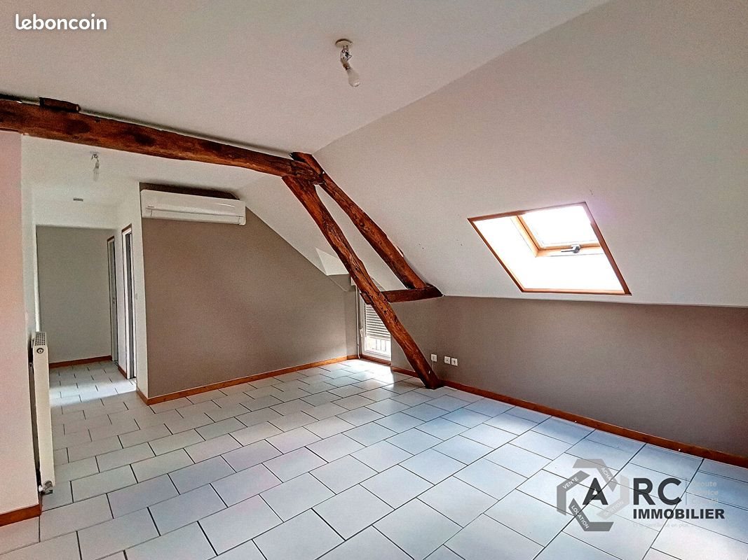 Appartement à louer, 60m², Vitry-aux-Loges