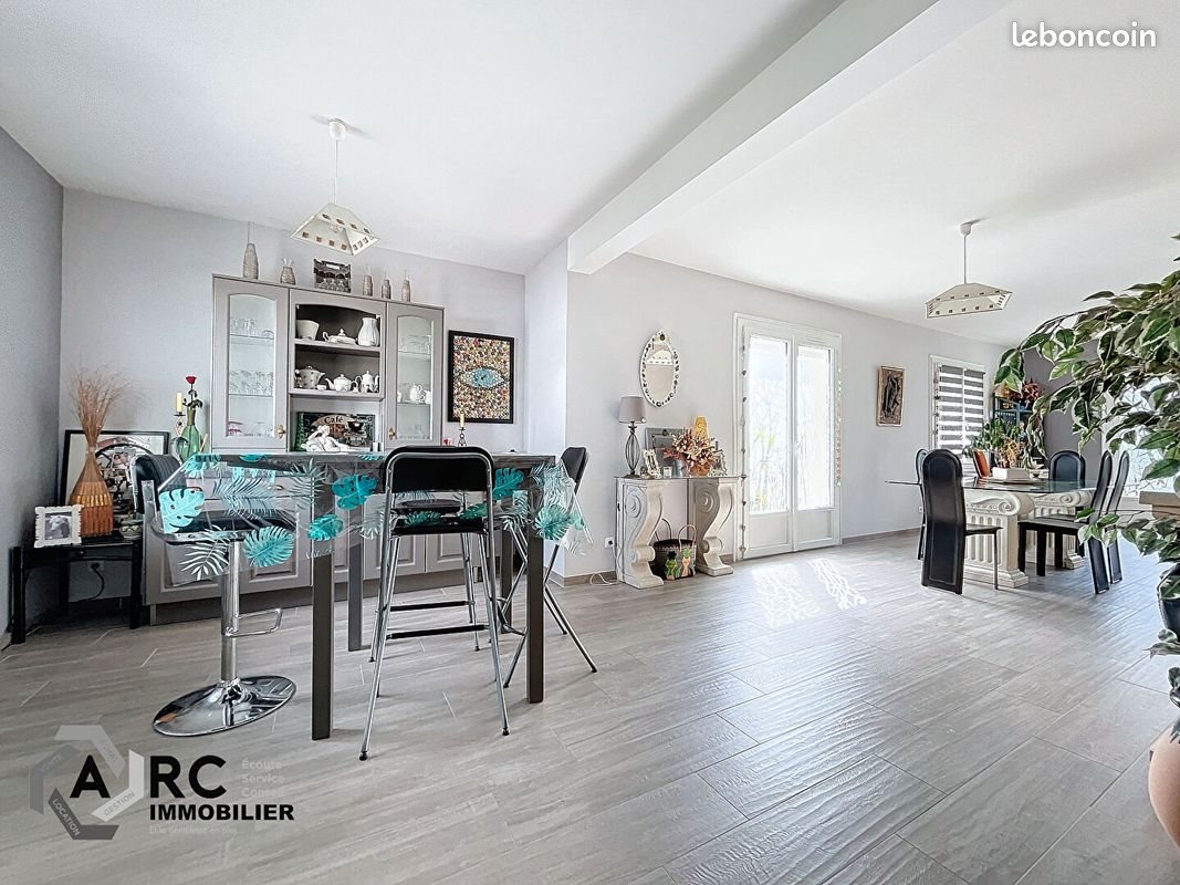 Maison à vendre, 121m², Saint-Jean-de-la-Ruelle