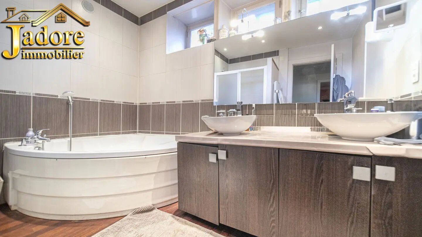 Maison à vendre, 170m², Anould