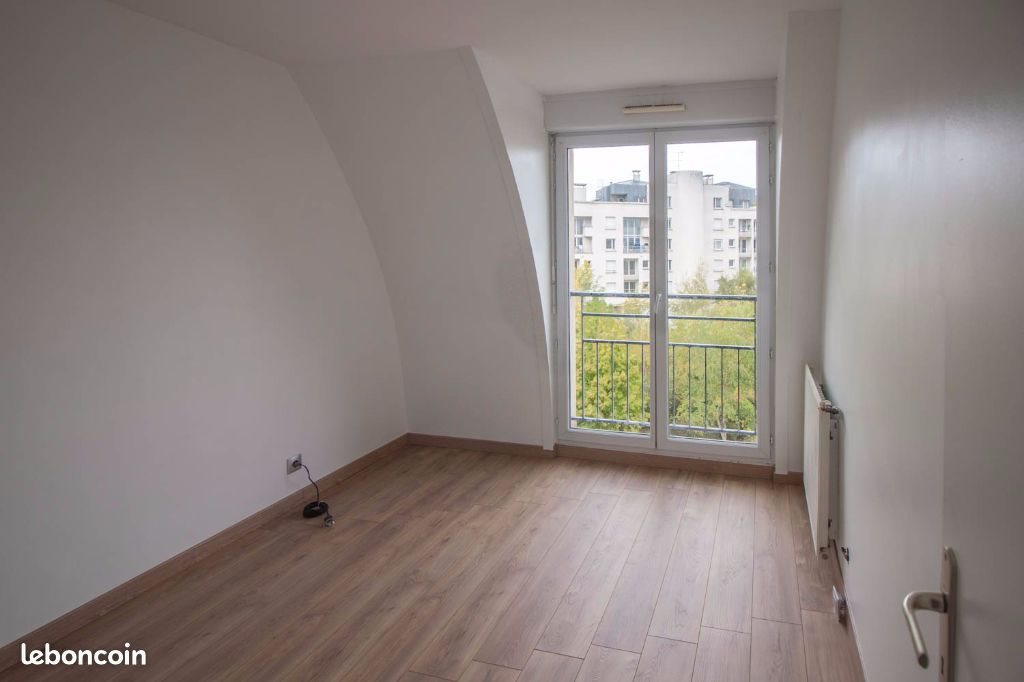 Appartement à louer, 57m², Cergy