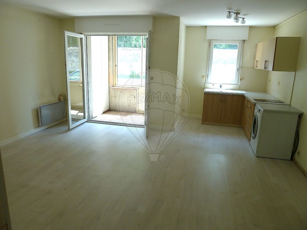 Appartement à vendre, 42m², Saintes