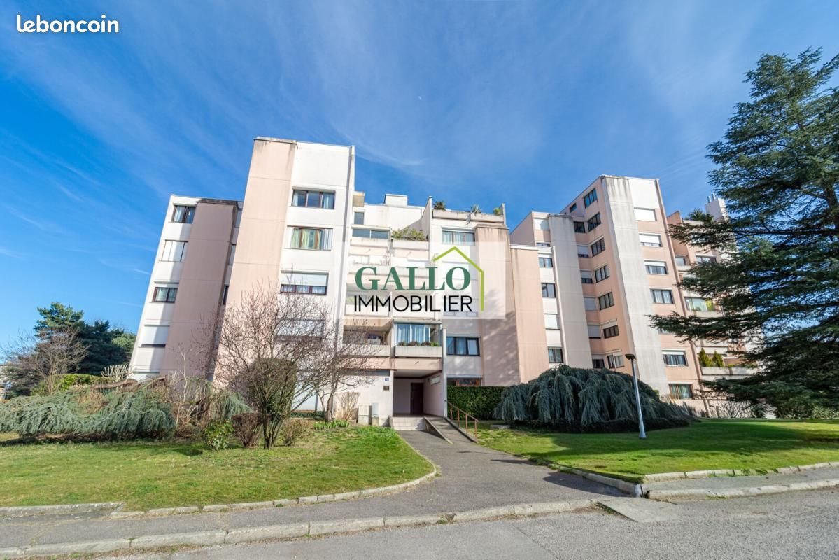 Appartement à vendre, 65m², Décines-Charpieu