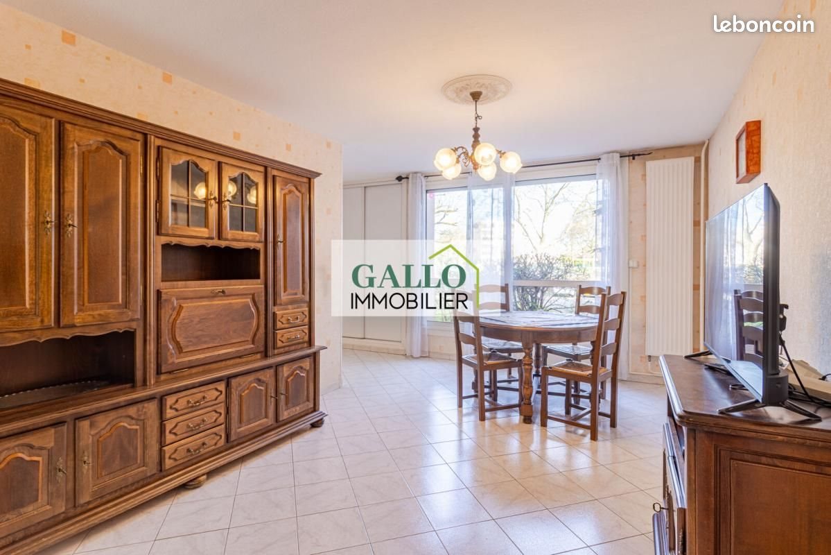 Appartement à vendre, 65m², Décines-Charpieu