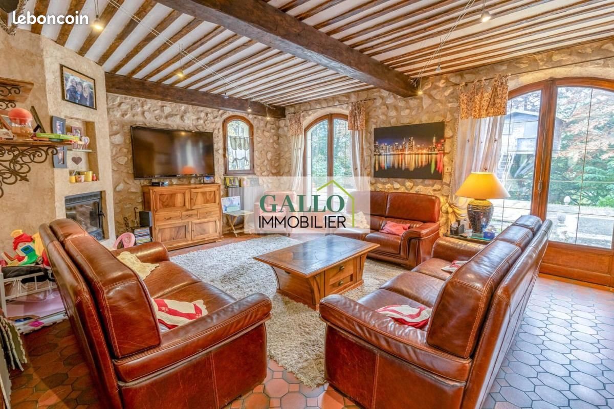 Maison à vendre, 237m², Diémoz