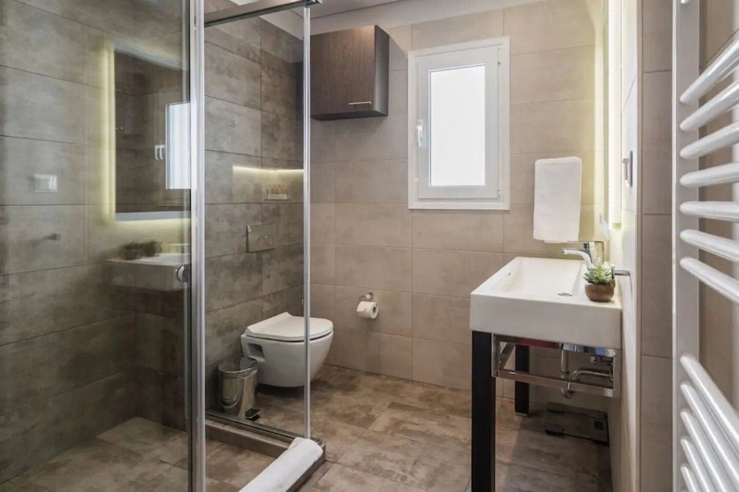 Appartement à louer, 83m², Antibes