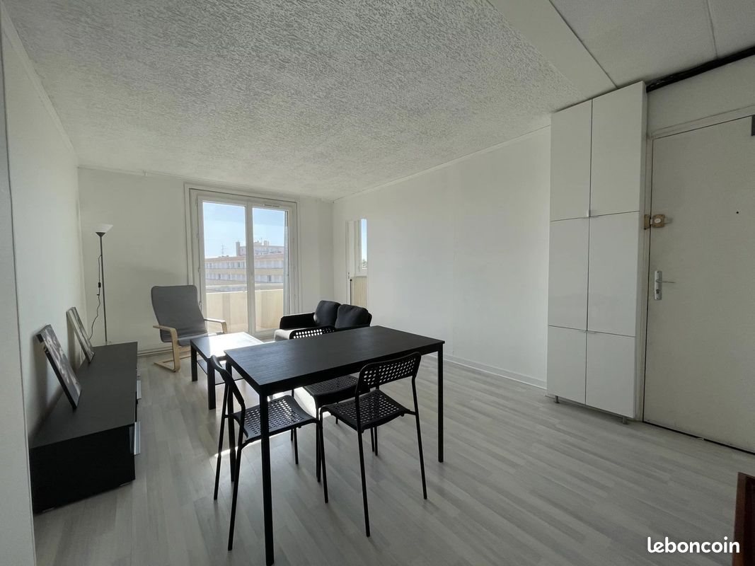 Appartement à louer, 64m², Bron