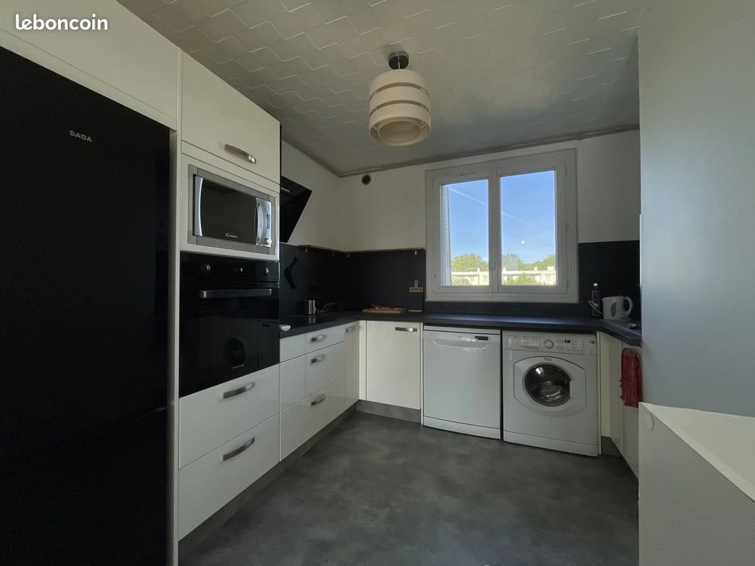 Appartement à louer, 64m², Bron