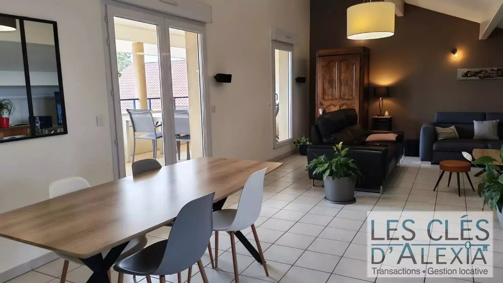 Appartement à vendre, 85m², Roussillon