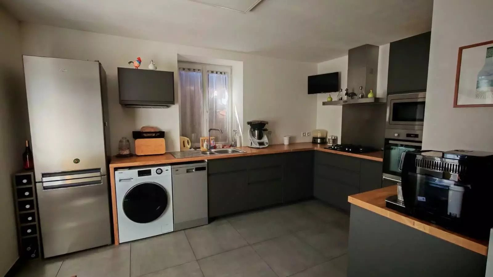 Maison à vendre, 105m², Auberives-sur-Varèze