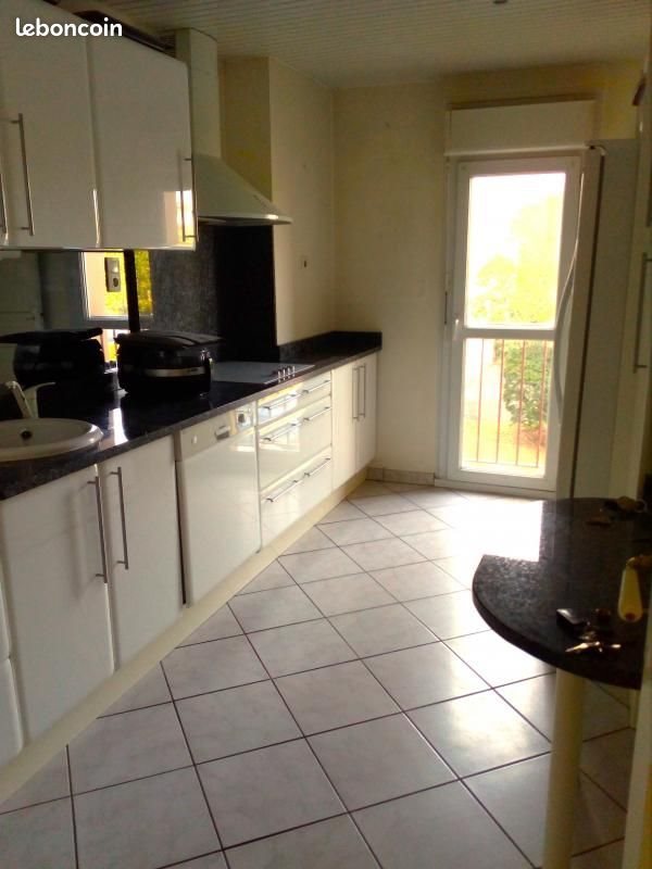 Appartement à louer, 75m², Talence