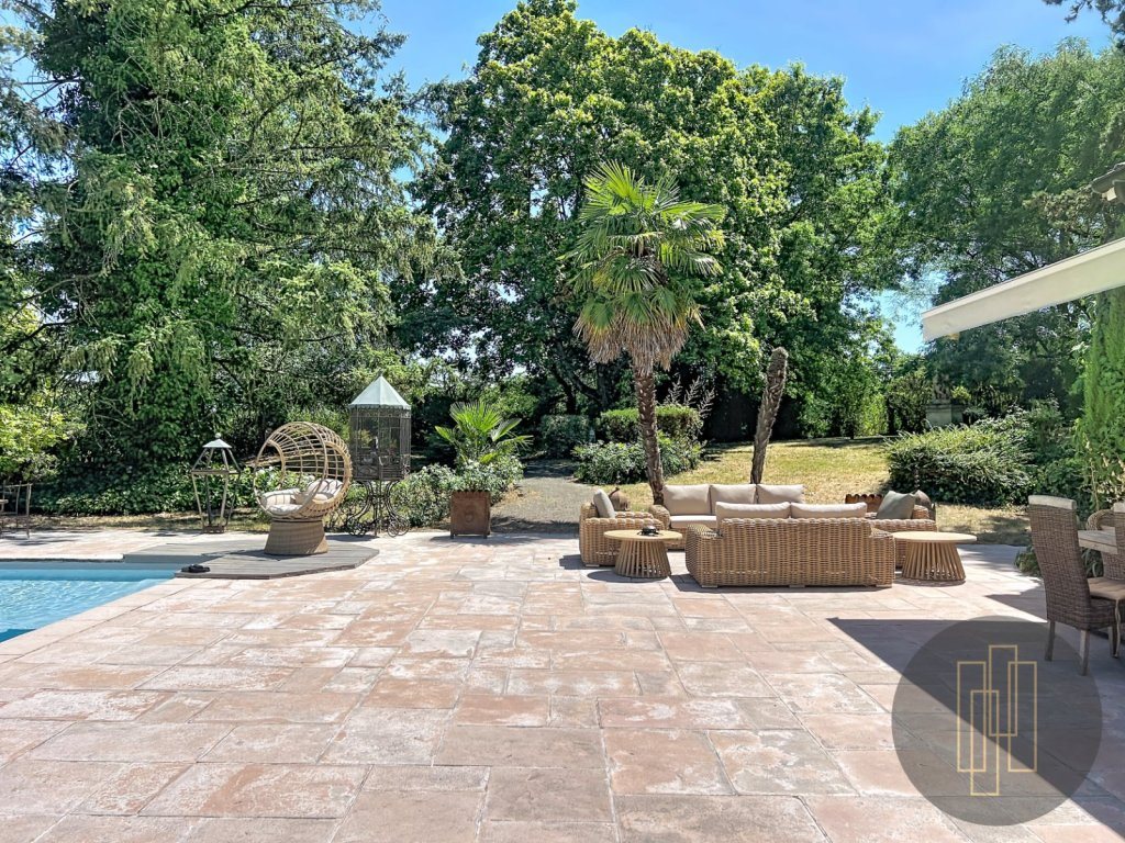 Maison à vendre, 400m², Morancé