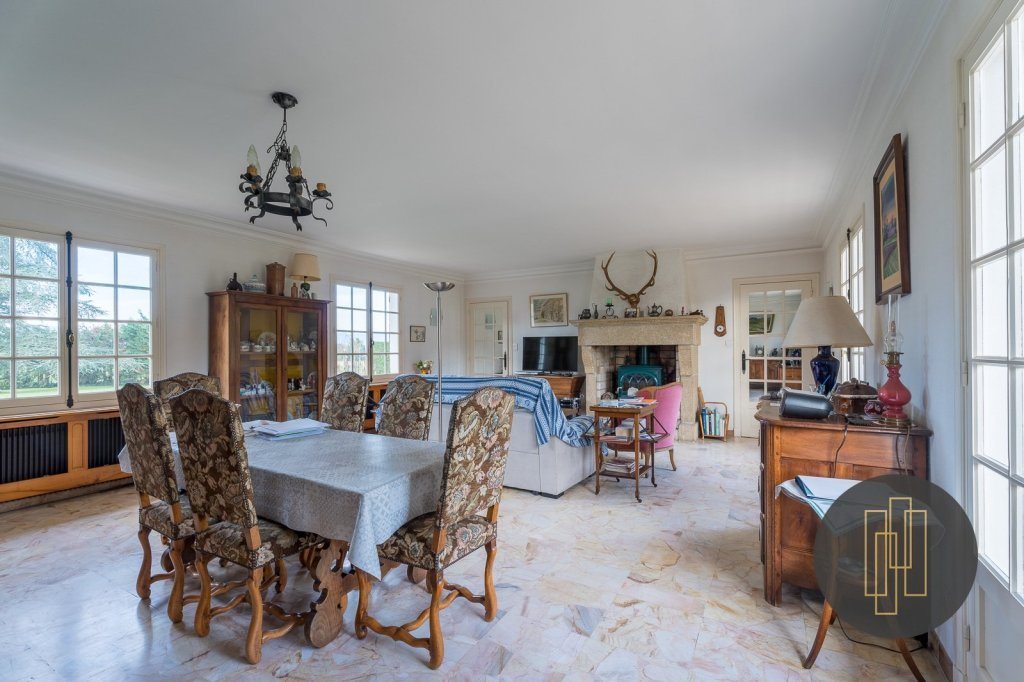 Maison à vendre, 235m², Saint-Didier-sur-Chalaronne