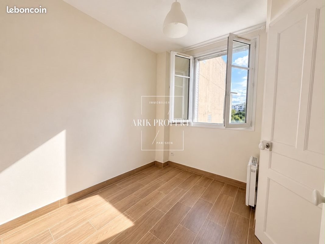 Appartement à louer, 22m², Suresnes