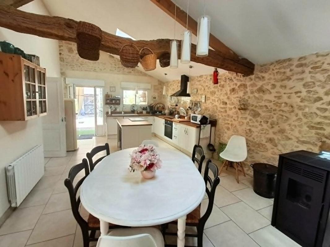 Maison à vendre, 180m², Saint-Aubin-de-Blaye