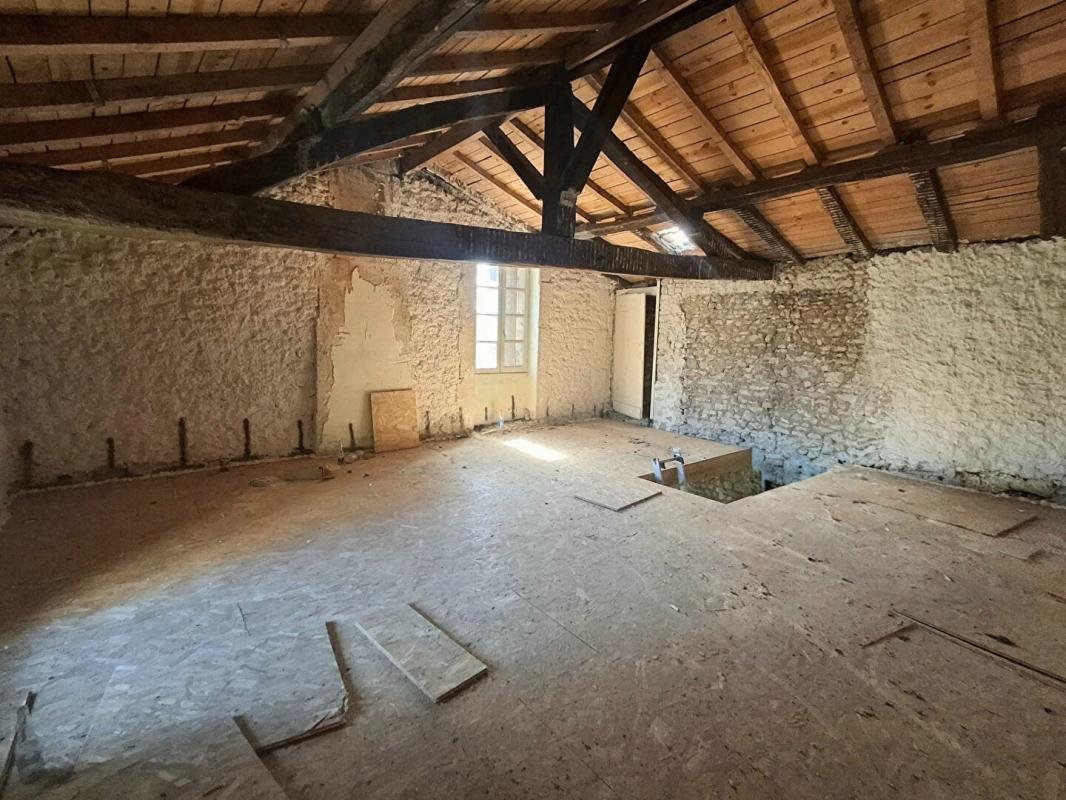 Maison à vendre, 83m², Saint-Christoly-de-Blaye