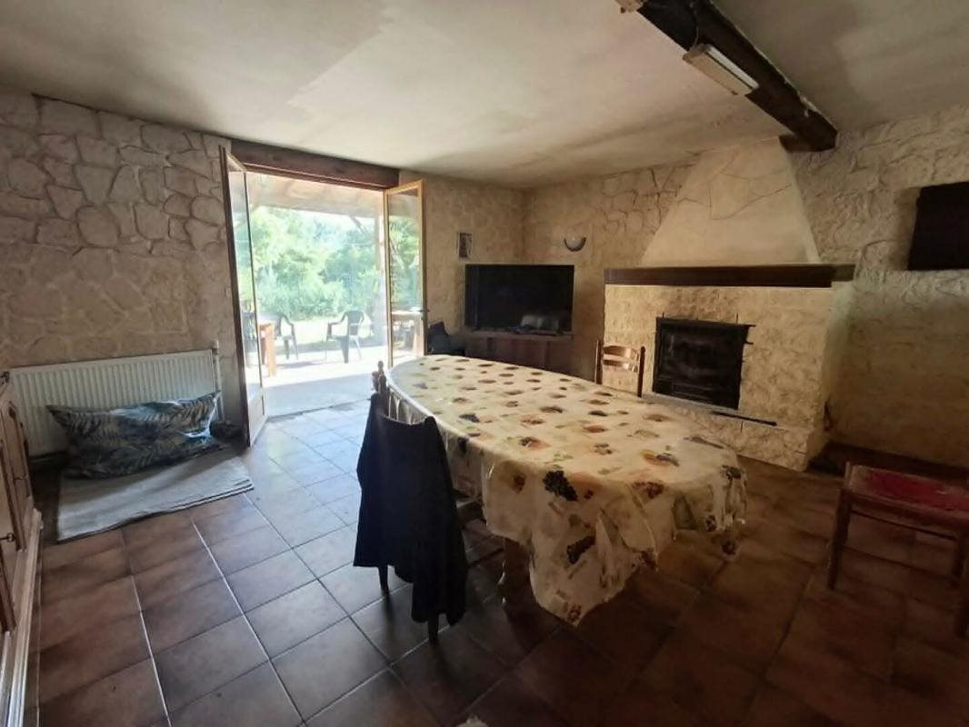 Maison à vendre, 90m², Saint-Christoly-de-Blaye