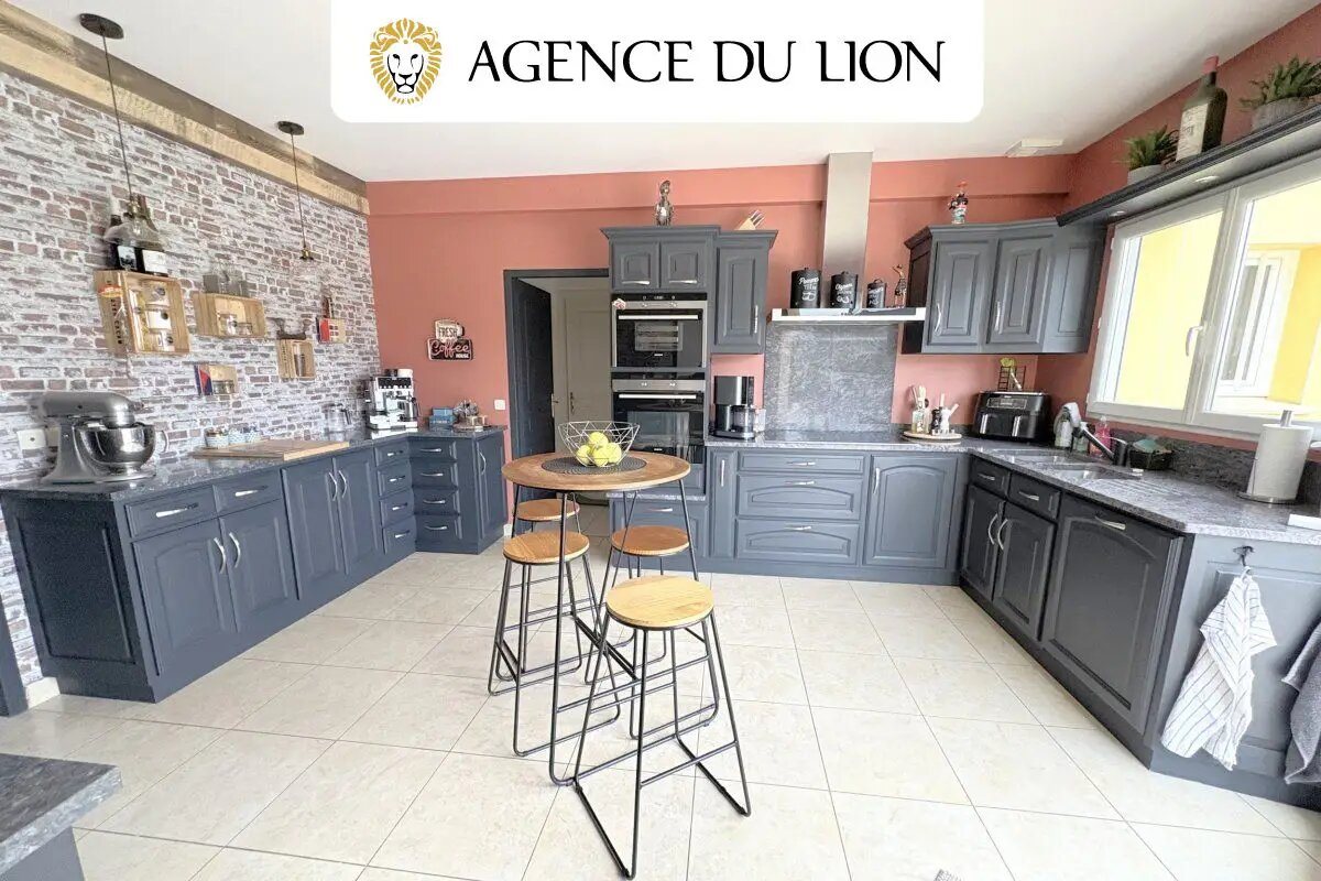 Maison à vendre, 366m², La Loupe