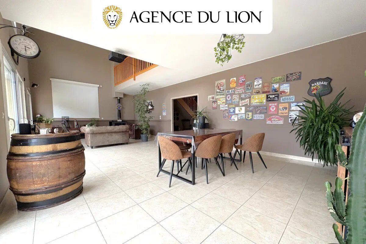 Maison à vendre, 366m², La Loupe