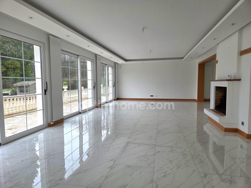 Maison à vendre, 355m², Couëron